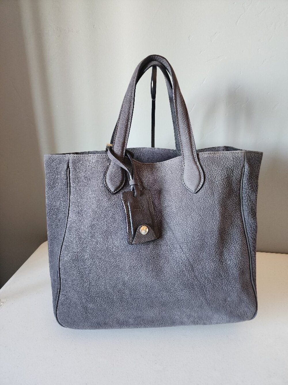 Maia N. Tote "LIKE NEW" - Picture 14 of 16